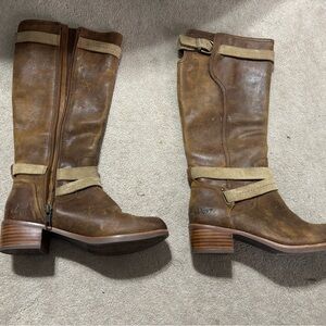 UGG Darcie Tall Leather Riding Boots • Size 6 • Distressed Brown • Style 1004172